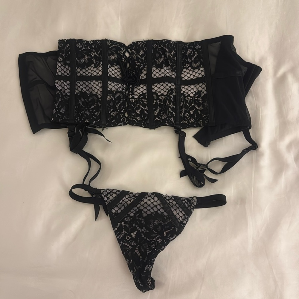 Victoria Secret Small Garter and XS Thong